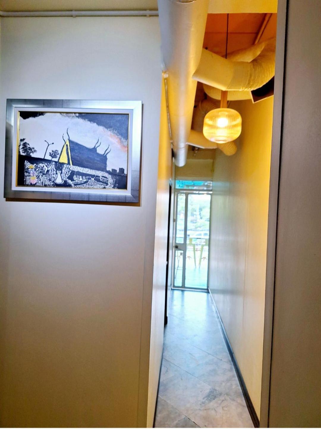 Ddm House Hostel Bangkok Exterior photo
